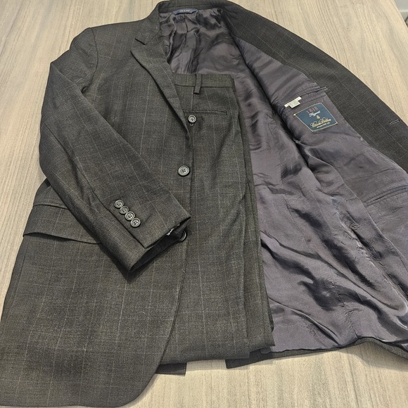 Brooks Brothers 1818 Fitzgerald Saxxon Gray Windowpane Two Button Suit 40L/35x31